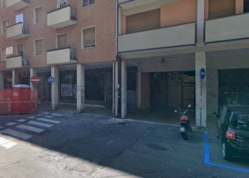 Zona - Box via Ugo Lenzi, Bologna (neighborhood Centro Storico) - photo 8