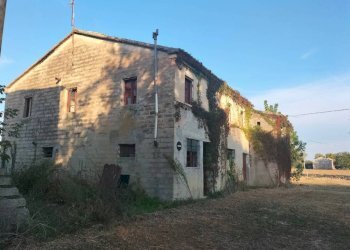 Facciata - Rustico contrada Ricciola, 87, Recanati - foto 7