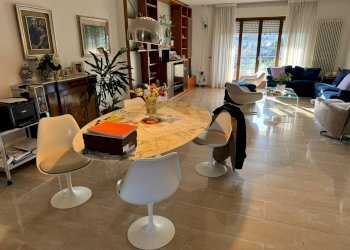 Foto 2 - Appartamento Piazza Del Popolo
 
4, Alba Adriatica - foto 2