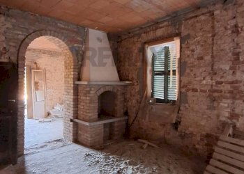 Stanza vuota - Casa semi indipendente Nizza Monferrato - foto 37