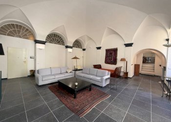 Salone - Quadrilocale piazza di San Marcellino, Genova (zona Centro Storico) - foto 1