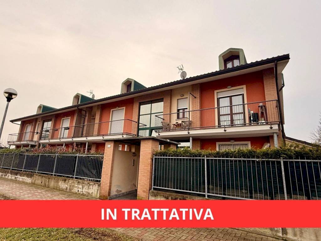 Facciata - Appartamento via Don Lorenzo Milani, 6, Carmagnola - foto 1