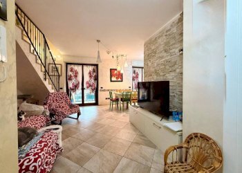 Salone - Appartamento via Don Lorenzo Milani, 6, Carmagnola - foto 9