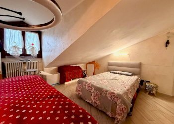 Camera da letto - Appartamento via Don Lorenzo Milani, 6, Carmagnola - foto 25