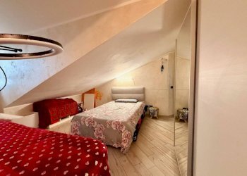 Camera da letto - Appartamento via Don Lorenzo Milani, 6, Carmagnola - foto 26