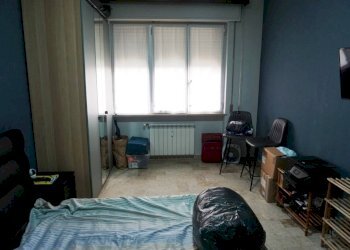 Camera da letto - Appartamento via Augusto Albini, 1, Genova (zona Sampierdarena) - foto 11