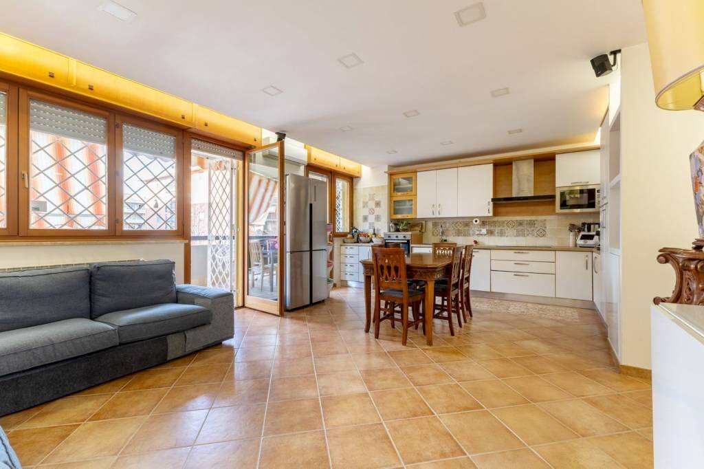 Salone - Quadrilocale via Pia Nalli, Roma - foto 2