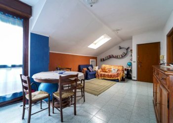 Salone - Quadrilocale via Rocca de' Baldi, 6, frazione Madonna Delle Grazie, Cuneo - foto 7