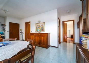 Salone - Quadrilocale via Rocca de' Baldi, 6, frazione Madonna Delle Grazie, Cuneo - foto 9