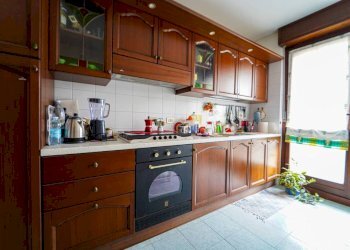 Cucina - Quadrilocale via Rocca de' Baldi, 6, frazione Madonna Delle Grazie, Cuneo - foto 12