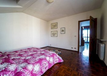 Camera da letto - Quadrilocale via Rocca de' Baldi, 6, frazione Madonna Delle Grazie, Cuneo - foto 20