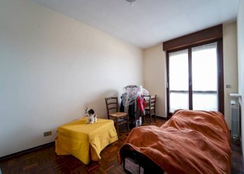 Camera da letto - Quadrilocale via Rocca de' Baldi, 6, frazione Madonna Delle Grazie, Cuneo - foto 21