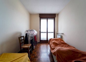 Camera da letto - Quadrilocale via Rocca de' Baldi, 6, frazione Madonna Delle Grazie, Cuneo - foto 22