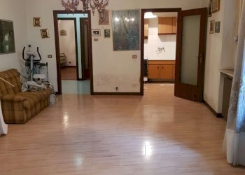 soggiorno piano terra - Casa indipendente piazza Aldo Moro, Bagnolo Cremasco - foto 3