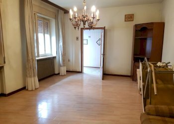 soggiorno piano terra - Casa indipendente piazza Aldo Moro, Bagnolo Cremasco - foto 6