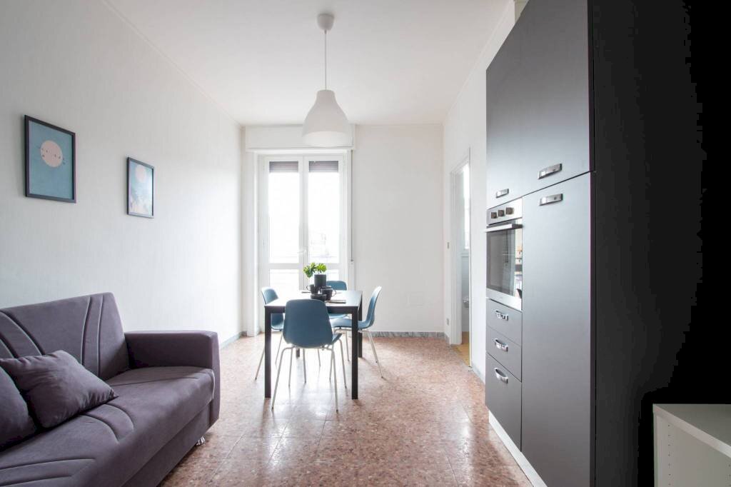 Salone - Trilocale via Ruggero Leoncavallo, 17, Milano (zona Casoretto) - foto 2