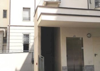 Facciata - One-room apartment piazza Santa Maria del Suffragio, 3, Milano - photo 10