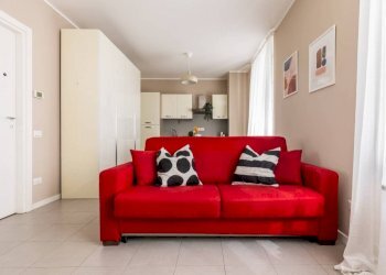 Salone - Monolocale piazza Santa Maria del Suffragio, 3, Milano - foto 14