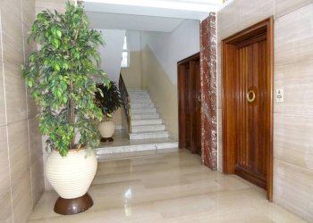 Interno palazzo - Ufficio via Pozzuolo del Friuli, 3, Genova (zona Albaro) - foto 10