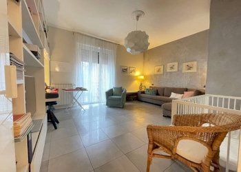 Salone - Three-room apartment via Monte Grappa, 20, Bellusco - photo 28