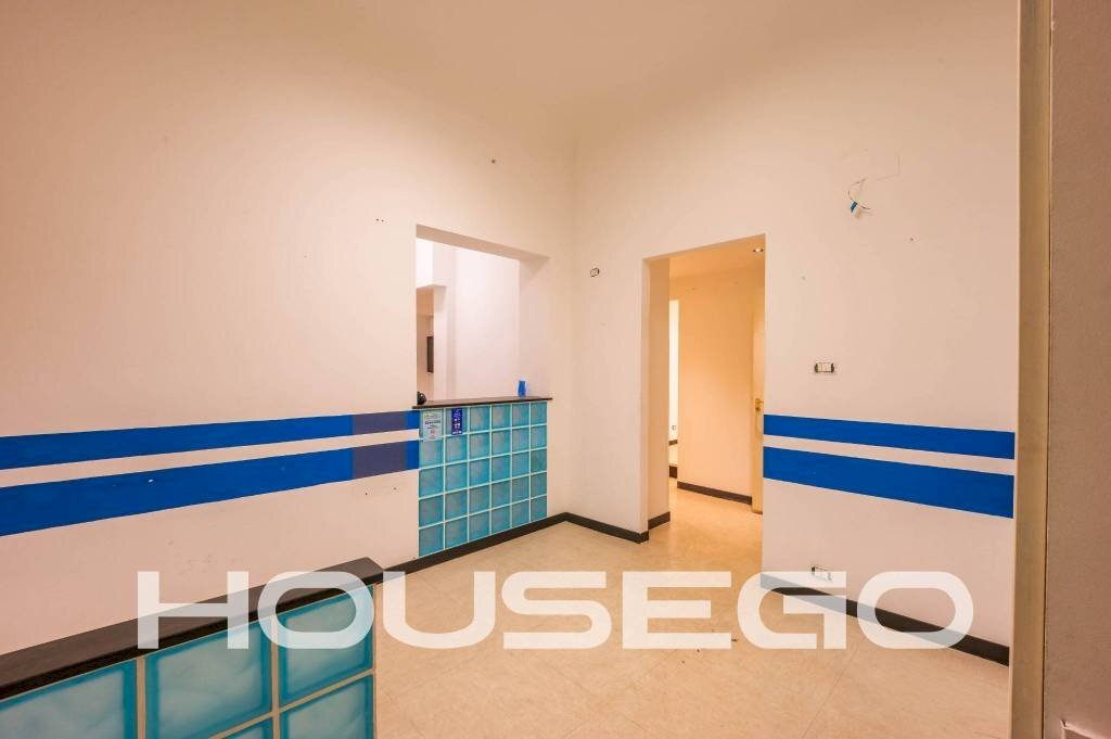 Interno non residenziale - Bilocale via Palestro, 9, Genova (zona Castelletto) - foto 2