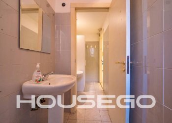 Bagno - Two-room apartment via Palestro, 9, Genova (neighborhood Castelletto) - photo 9