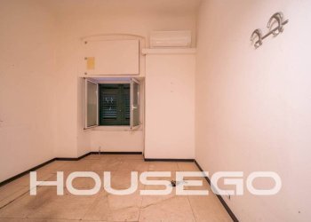 Camera da letto - Two-room apartment via Palestro, 9, Genova (neighborhood Castelletto) - photo 18