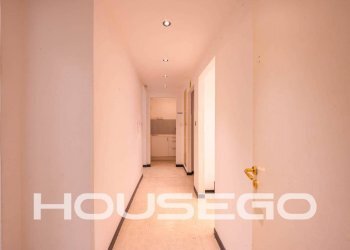 Corridoio - Two-room apartment via Palestro, 9, Genova (neighborhood Castelletto) - photo 1