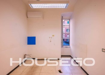 Stanza non arredata - Ufficio via Palestro, 9, Genova (zona Castelletto) - foto 24