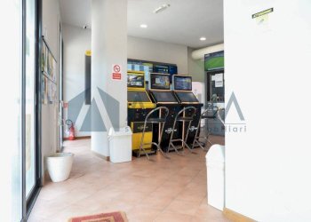 Interno non residenziale - Attività Commerciale via Alfredo Panzini, Bellaria-Igea Marina - foto 7