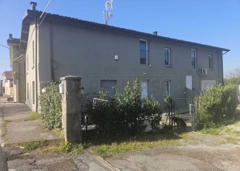 WhatsApp Image 2026-03-24 at 11.15.19.jpeg - Casa indipendente Via Campagna Sotto, Lonato del Garda - foto 2