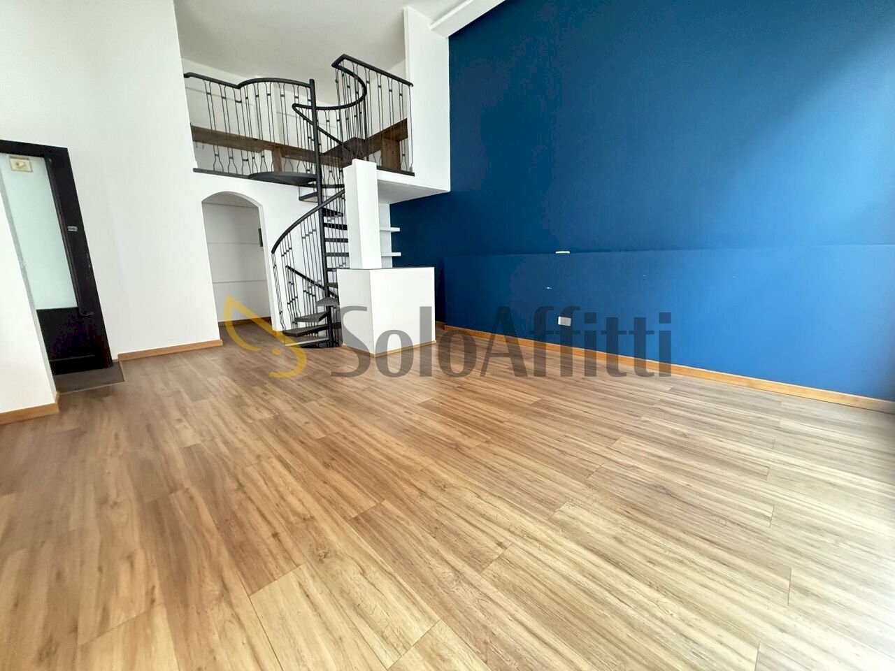 WhatsApp Image 2026-01-28 at 15.04.31.jpeg - Locale Commerciale via Colombo 24, Caserta - foto 3