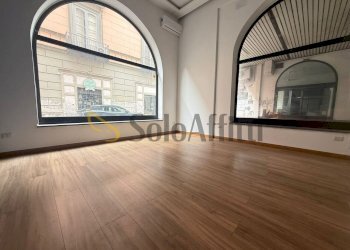 WhatsApp Image 2026-01-28 at 15.04.32 (1).jpeg - Locale Commerciale via Colombo 24, Caserta - foto 4