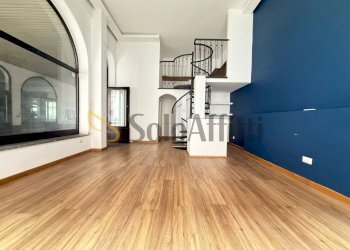 WhatsApp Image 2026-01-28 at 15.04.33 (1).jpeg - Locale Commerciale via Colombo 24, Caserta - foto 6