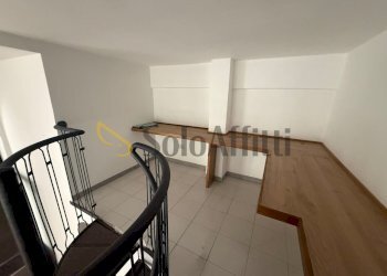 WhatsApp Image 2026-01-28 at 15.04.35 (1).jpeg - Locale Commerciale via Colombo 24, Caserta - foto 12