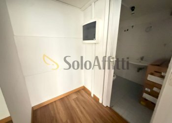 WhatsApp Image 2026-01-28 at 15.04.35.jpeg - Locale Commerciale via Colombo 24, Caserta - foto 13