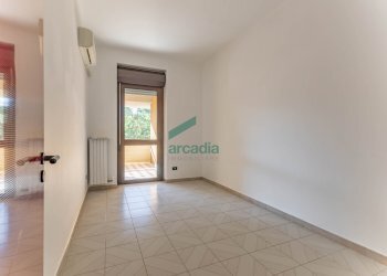 studio - Ufficio Via Camillo Rosalba  49, Bari (zona Poggiofranco) - foto 8