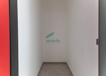 dettagli - Ufficio Via Camillo Rosalba  49, Bari (zona Poggiofranco) - foto 16