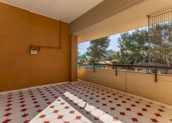 balcone - Ufficio Via Camillo Rosalba  49, Bari (zona Poggiofranco) - foto 22