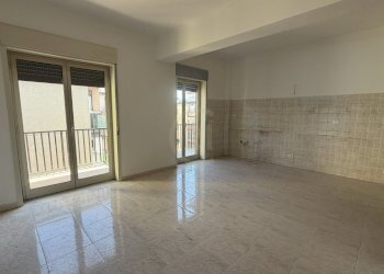 Cucina due.jpeg - Appartamento Gravina di Catania - foto 3