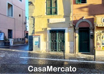 5.jpg - Commercial Premises Corso Giuseppe Garibaldi, Ariccia - photo 2