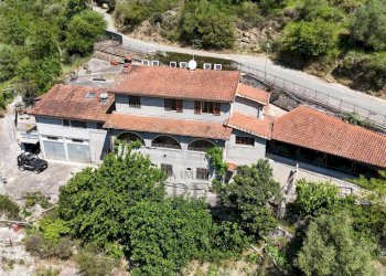 drone - Albergo - Struttura ricettiva Strada San Pietro 1, Apricale - foto 1