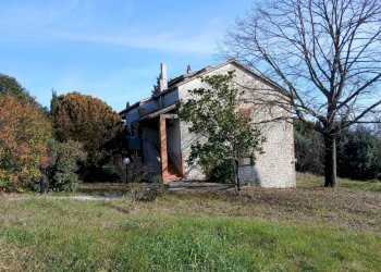 c0581023-e842-4b66-85ad-fae2ad6ccdab.jpg - Villa Via Roma, Avigliano Umbro - foto 10