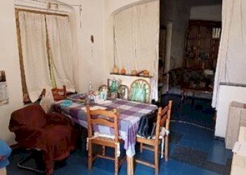 9.jpg - Appartamento all'asta Via Chiaravagna 35, Genova (zona Sestri Ponente) - foto 8