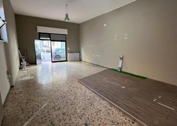 WhatsApp Image 2026-01-19 at 19.05.40 (5).jpeg - Locale Commerciale via milano 48, Lanciano - foto 2