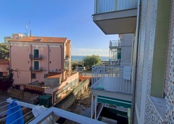 vista - One-room apartment Borghetto Santo Spirito - photo 7