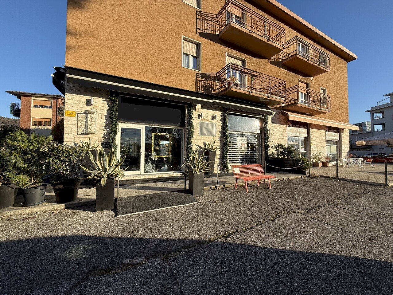 IMG_9042.jpeg - Locale Commerciale Via Giulio Uberti 2, Brescia - foto 1