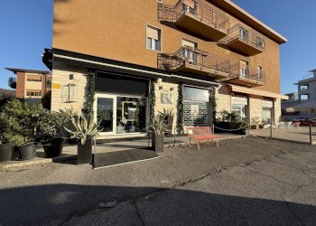 IMG_9042.jpeg - Locale Commerciale Via Giulio Uberti 2, Brescia - foto 1