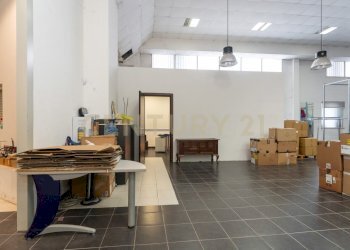 Deposito Misterbianco (14).jpg - Centro commerciale Viale del Commercio, Misterbianco - foto 19