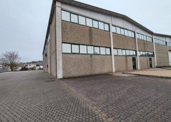 facciate - Locale Commerciale via campo sportivo, Pianello Val Tidone - foto 1